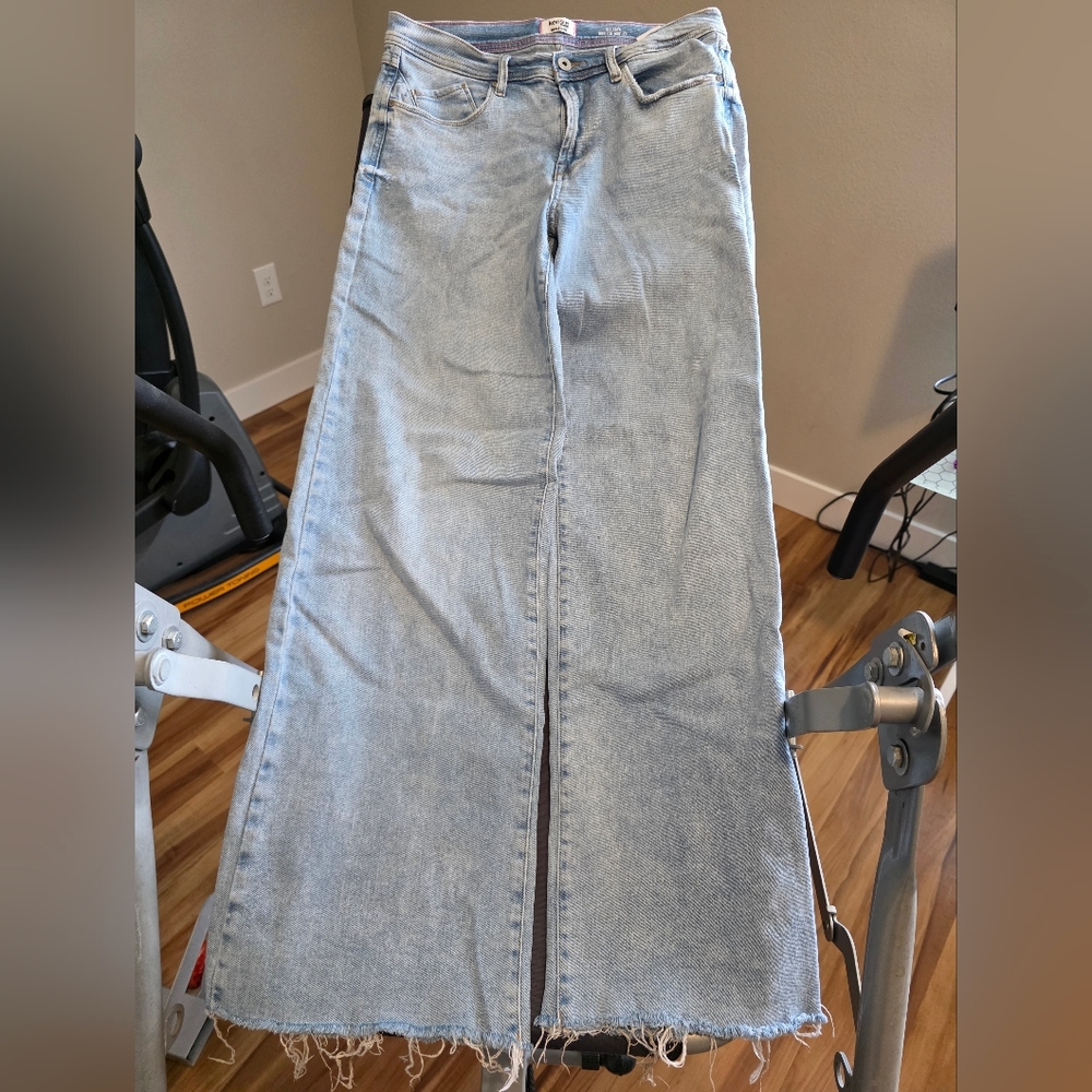 Kensie Light Blue Flare Jeans